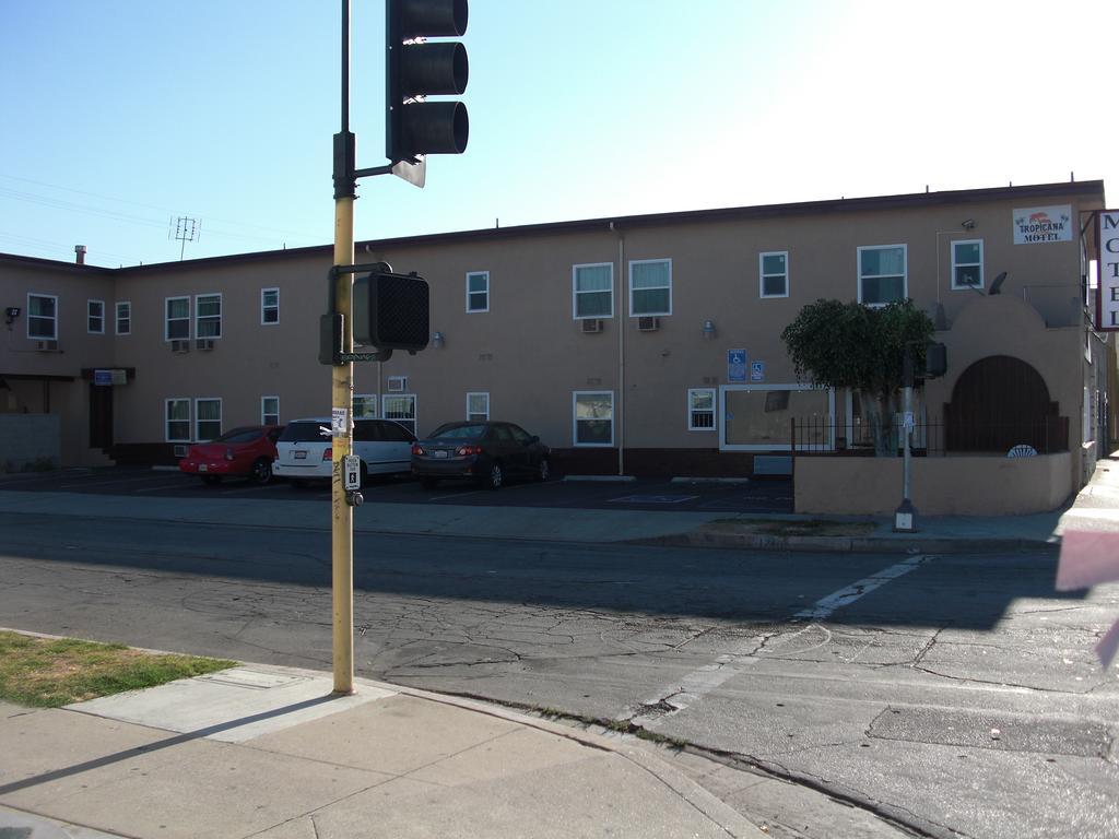Tropicana Motel Compton Exterior foto