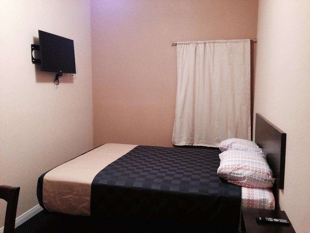 Tropicana Motel Compton Zimmer foto