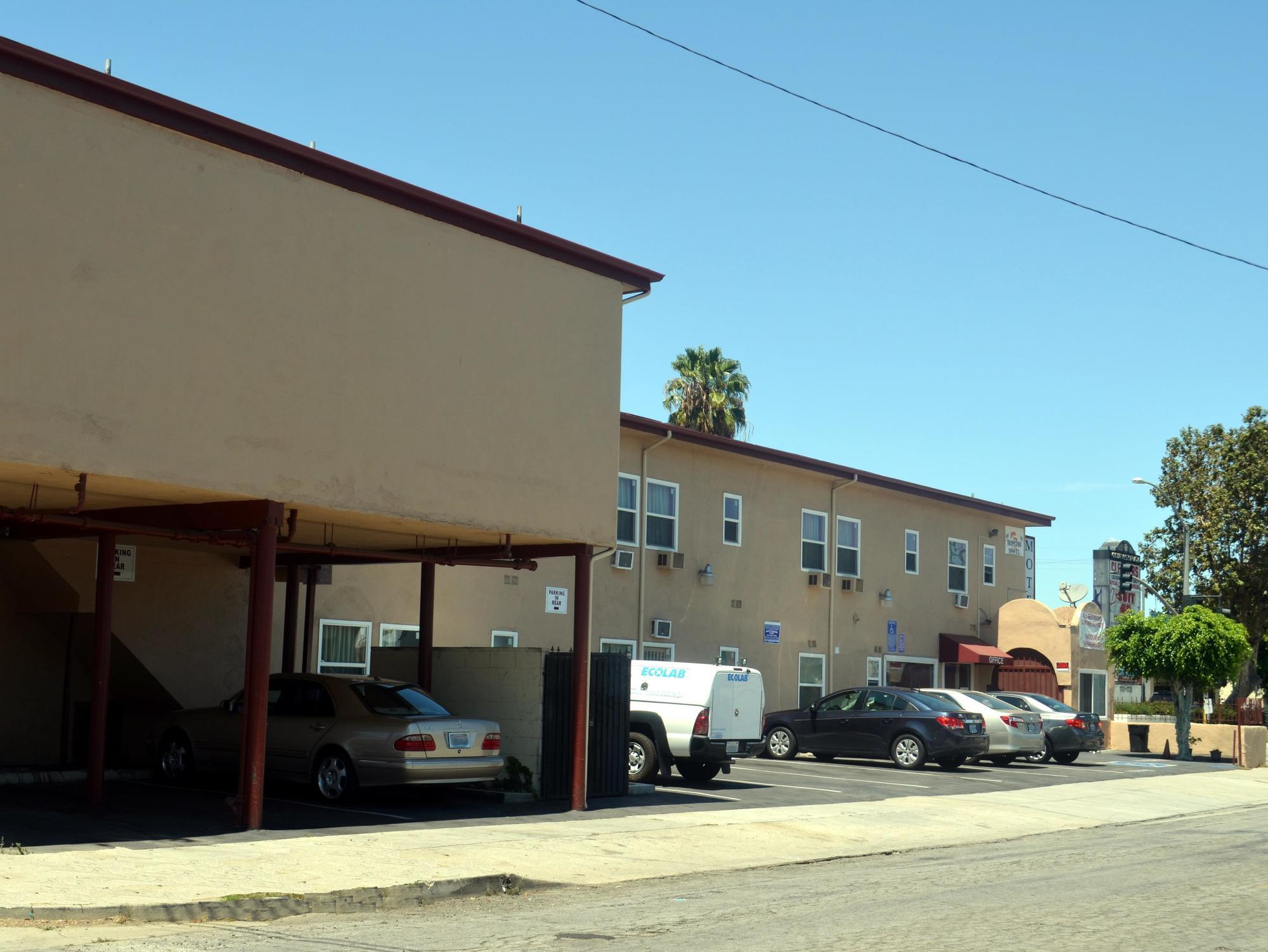 Tropicana Motel Compton Exterior foto